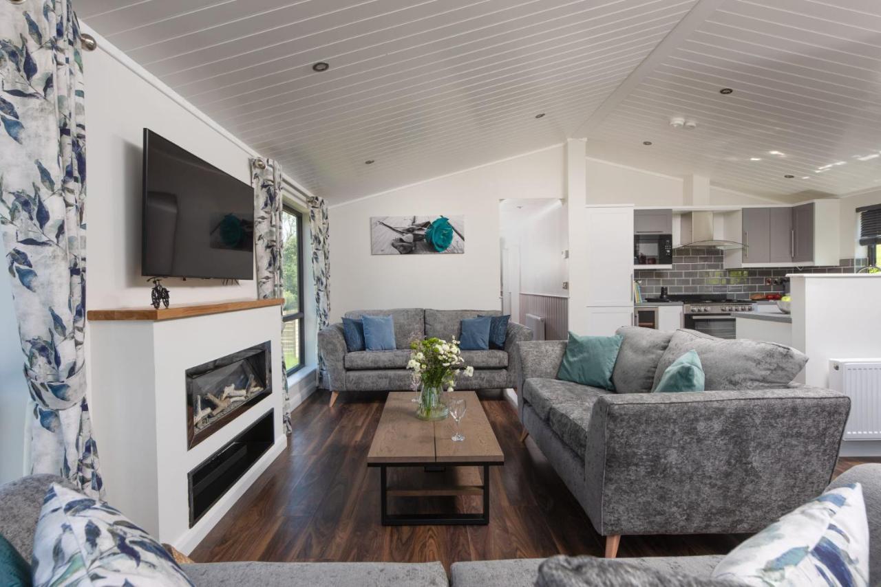 Lilac Lodge, 22 Roadford Lake Lodges Lifton エクステリア 写真