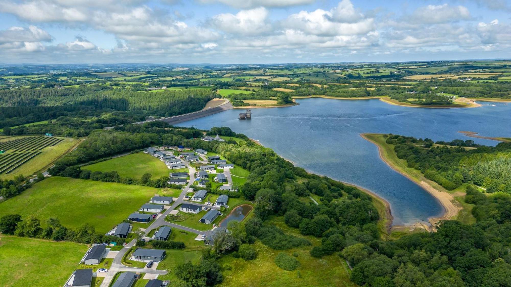 Lilac Lodge, 22 Roadford Lake Lodges Lifton エクステリア 写真