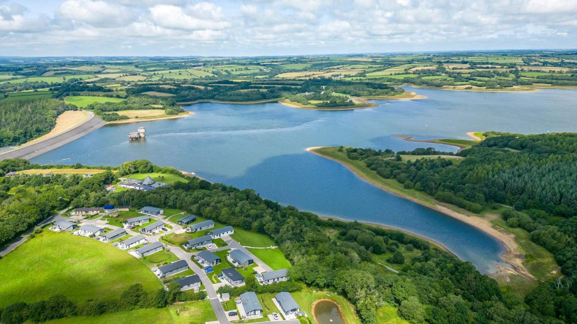 Lilac Lodge, 22 Roadford Lake Lodges Lifton エクステリア 写真