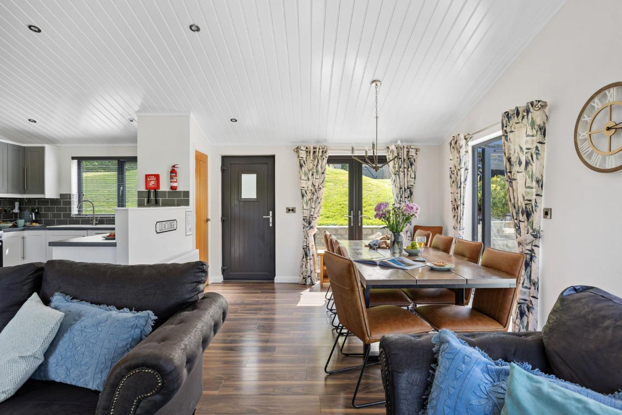 Lilac Lodge, 22 Roadford Lake Lodges Lifton エクステリア 写真