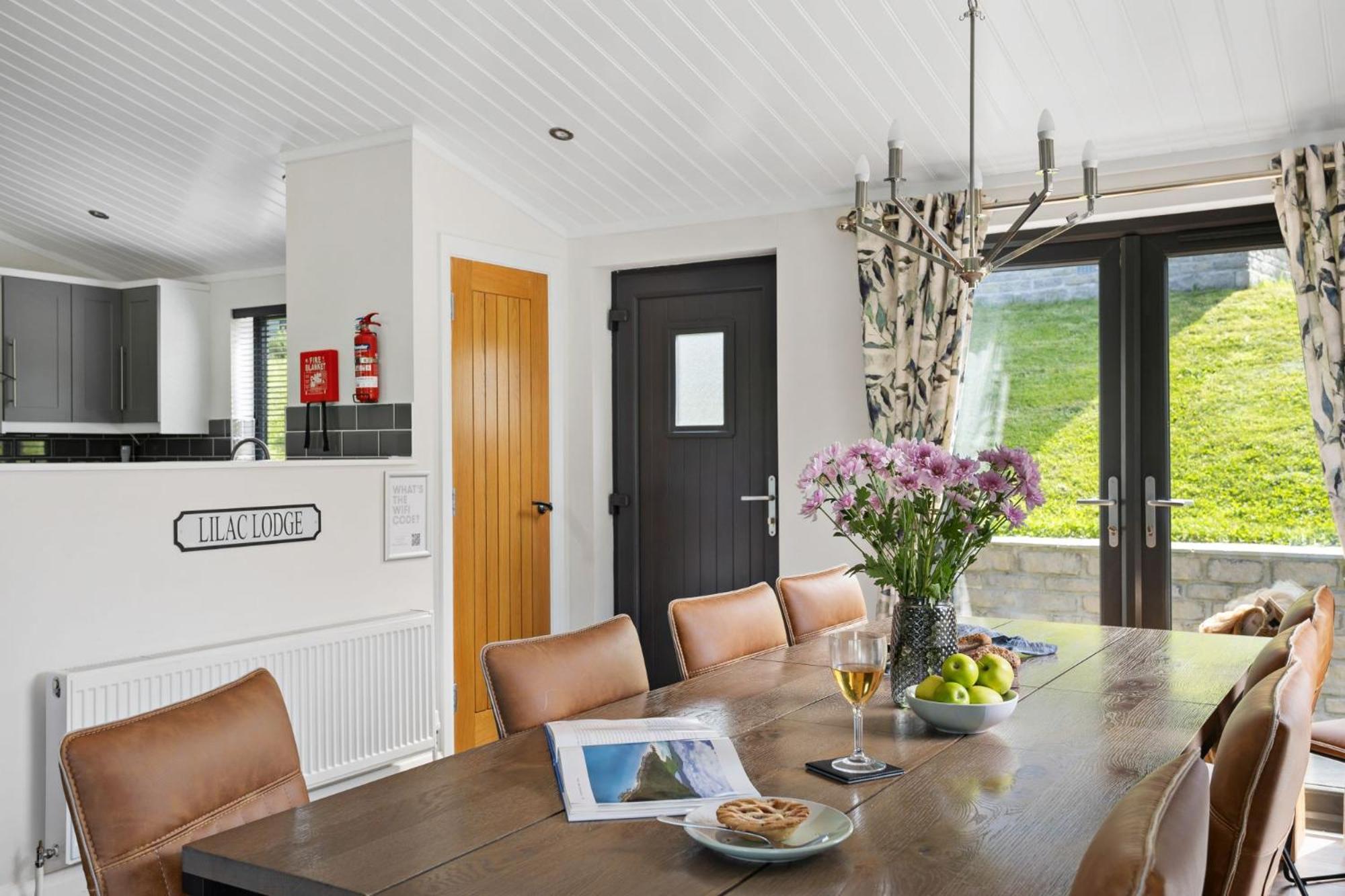 Lilac Lodge, 22 Roadford Lake Lodges Lifton エクステリア 写真